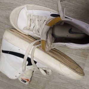Size 7.5 men's Nike Blazer